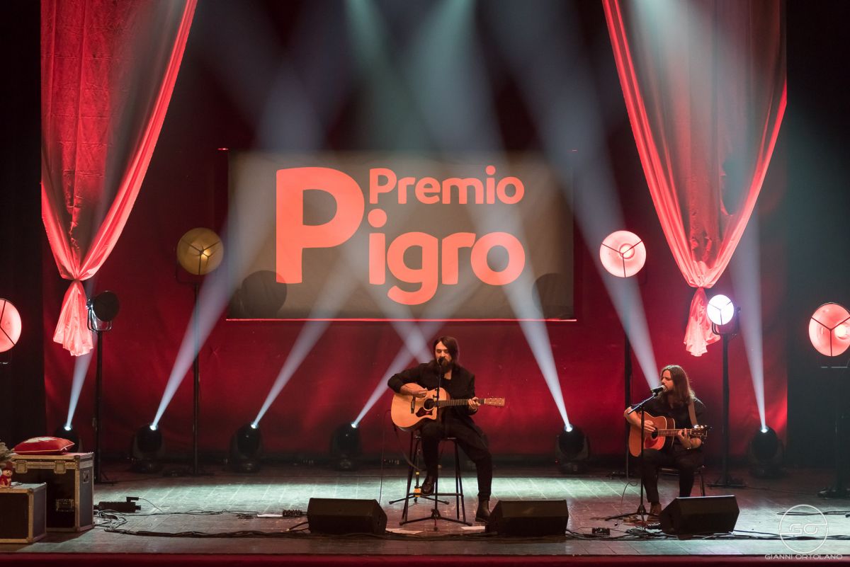 Il palco in una delle finali del Premio, con ospite Filippo Graziani